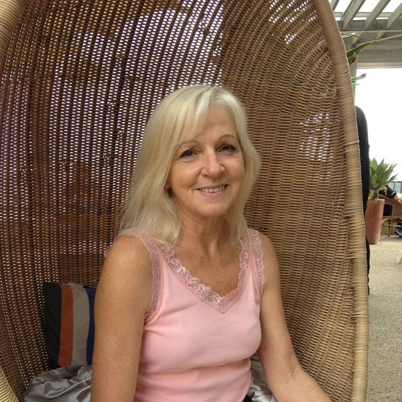 Jill Dellow - Poshmark Profile Picture of Jill Dellow (@jilldellow) on Poshmark