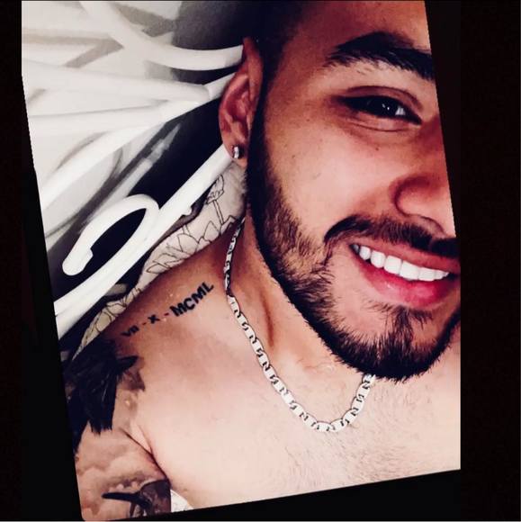 Profile Picture of Sebastián Arango (@sebasgemelo) on Poshmark