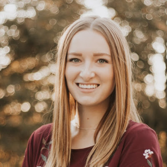 Savannah Perschon - Poshmark Profile Picture of Savannah Perschon (@s_perschon) on Poshmark