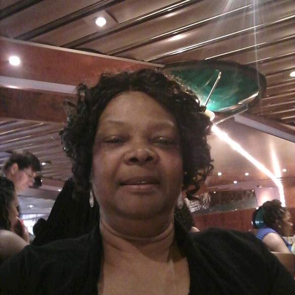 Profile Picture of Vivian Tate (@viv25) on Poshmark