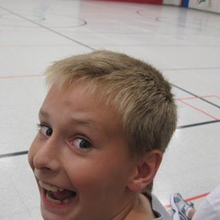 Cliff Van Hoozer - Facebook Profile Picture of Cliff Van Hoozer (@cliff.vanhoozer.9) on Facebook