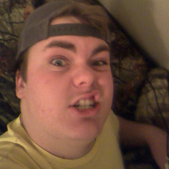 Profile Picture of Steven Nicholson (@lxcket) on Poshmark