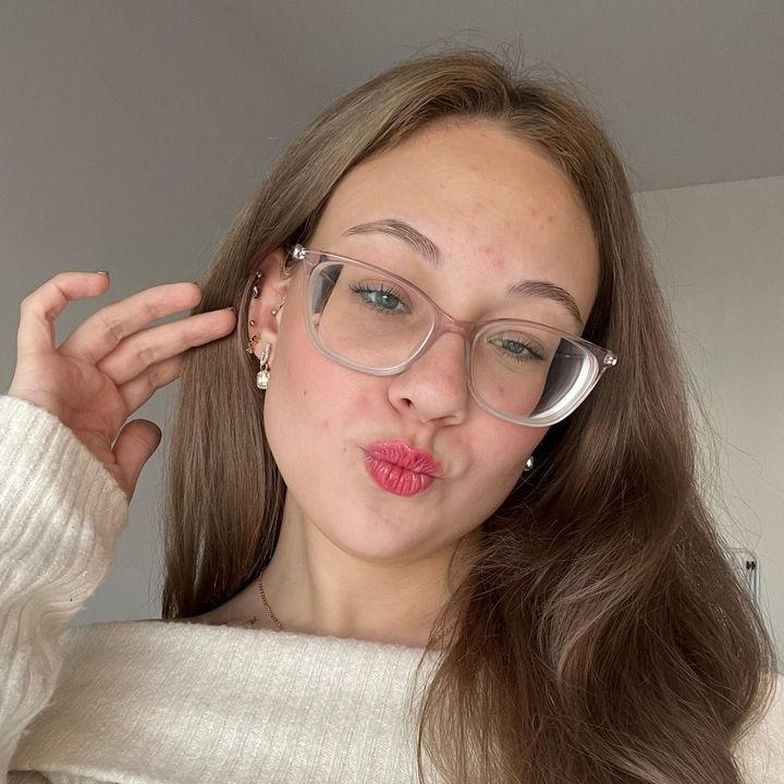 Profile Picture of dori | life & vlogs (@dotticx_) on Tiktok