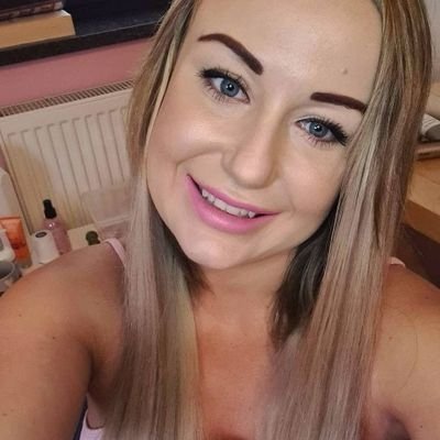 Profile Picture of Catherine Brian (@CatherineBria14) on Twitter