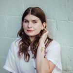 Profile Picture of Chelsea Ireland Warnick (@chelseawarnickrealtor) on Instagram