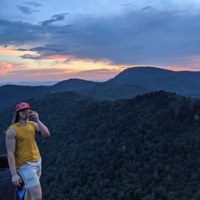 Profile Picture of Caleb Snyder (@calebsnyder45) on Twitter