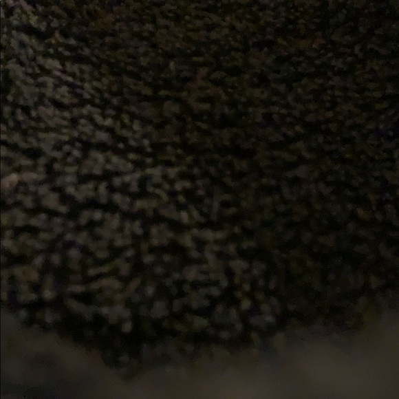 Profile Picture of Azharia Williams (@wallawalla712) on Poshmark