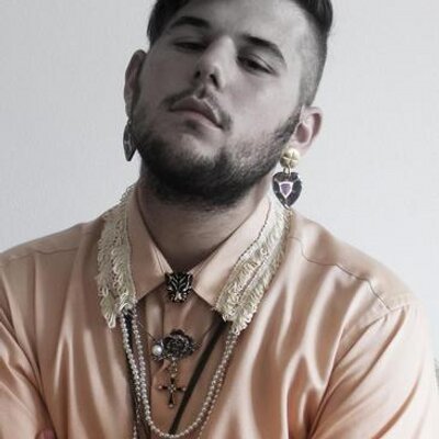 Profile Picture of Charles Bertrand (@CharlesB09) on Twitter