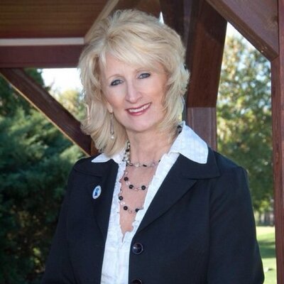 Profile Picture of Bobbi Bumpus Lepi (@blepisold) on Twitter
