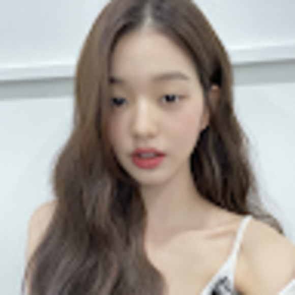 Profile Picture of Thomas Greyson smith (@itigeru) on Poshmark