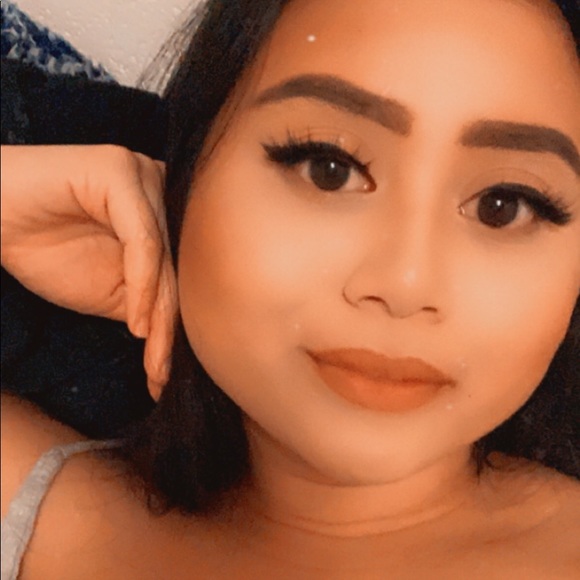 Profile Picture of Kelsey Ishikawa (@kelseyish) on Poshmark