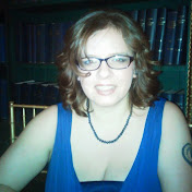 Profile Picture of Kimberly Cronk (@themadhatier) on Youtube