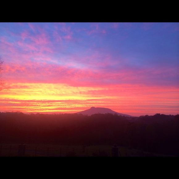 Profile Picture of Joey Ray (@joeyray) on Poshmark