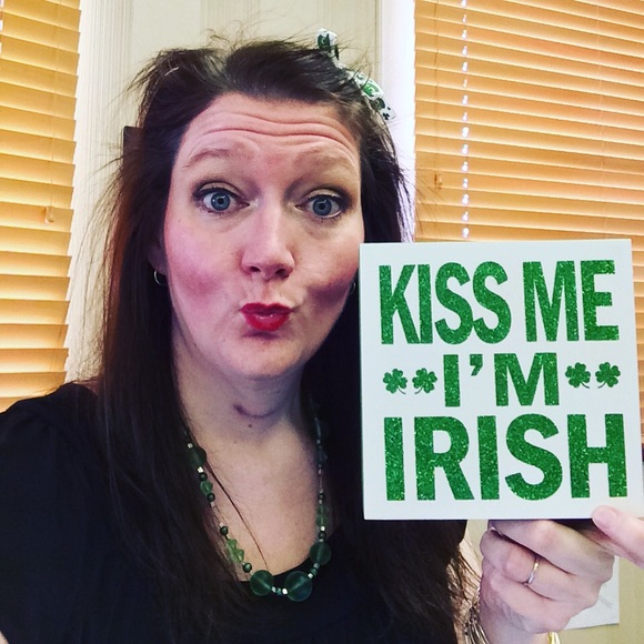 Profile Picture of Maureen Golick (@maureenalda) on Poshmark