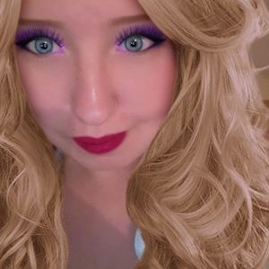 Profile Picture of Britney Robbinson Twitter