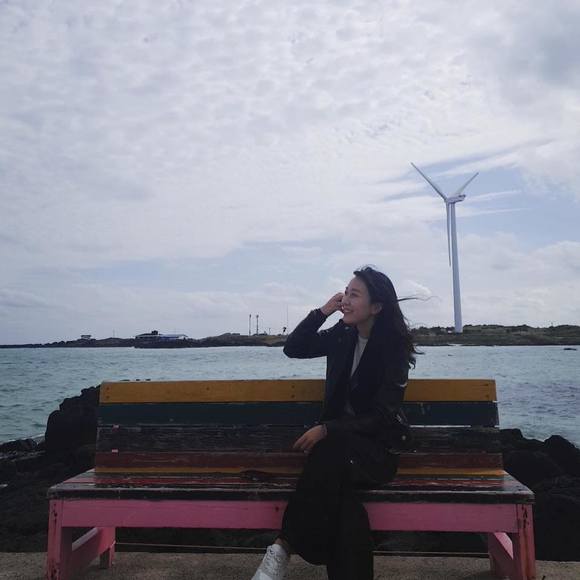 Profile Picture of Min-sun Chung (@maron2ee) on Poshmark