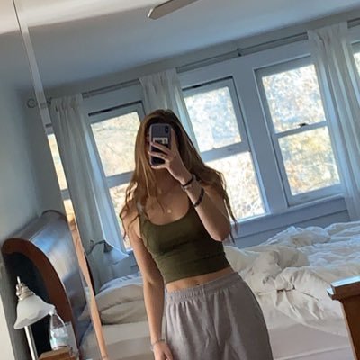 Profile Picture of Hailey Small (@HaileySmall17) on Twitter