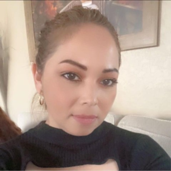 Profile Picture of Lorena Madera (@lorena_madera) on Poshmark