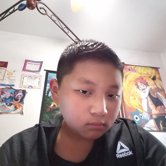 Profile Picture of Matthew Vang (@matthew_vang) on Poshmark