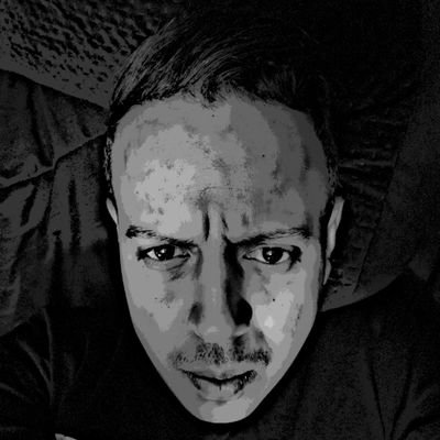 Profile Picture of Peter Perez (@perezident7777) on Twitter