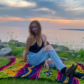 Profile Picture of Ella Johnson (@ellaspaintings) on Pinterest