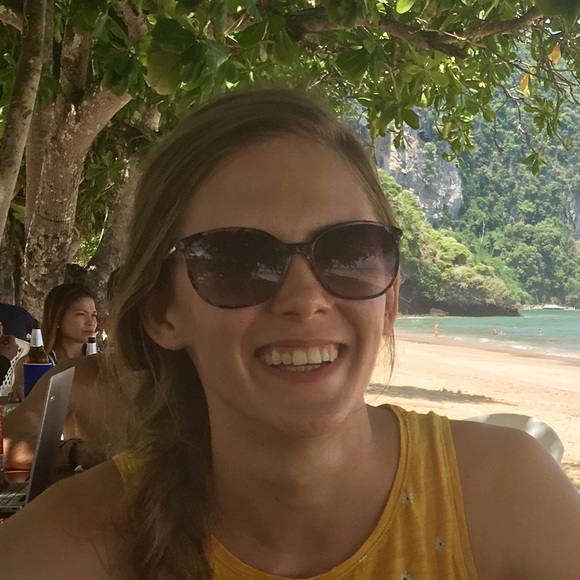Profile Picture of Kirstie Bylenga (@kbylenga) on Poshmark