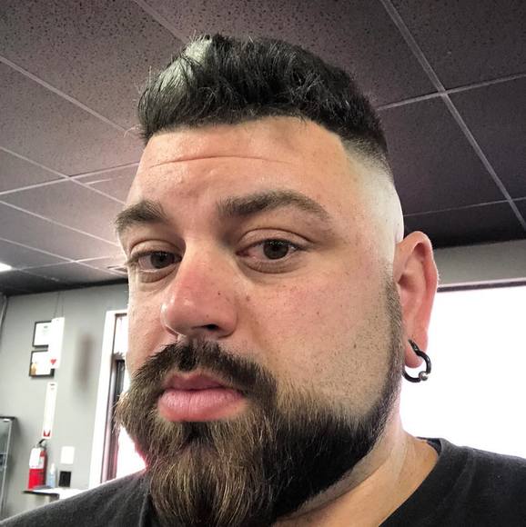 Profile Picture of Matthew Schade (@capone8987) on Poshmark