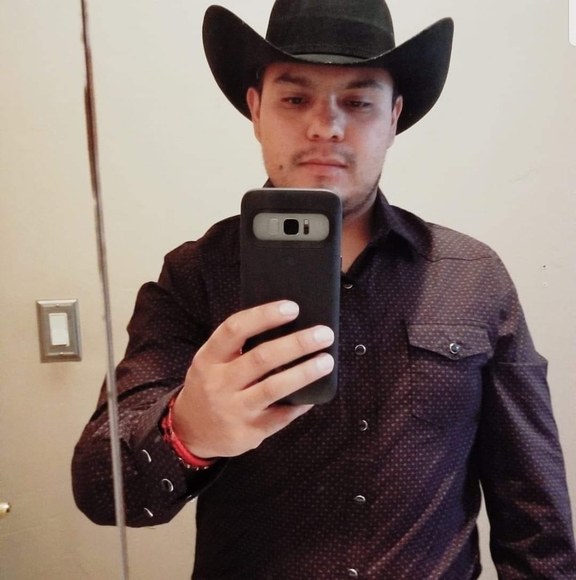 Profile Picture of Sergio Contreras (@scontreras6792) on Poshmark