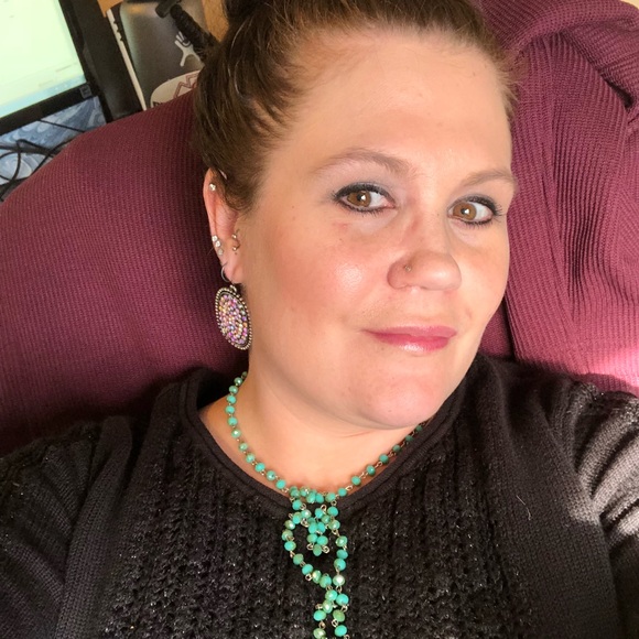 Profile Picture of Wendy Killham (@wendysuekillham) on Poshmark