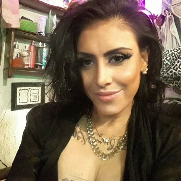 Profile Picture of Danah Barajas (@danahbarajas80) on Poshmark