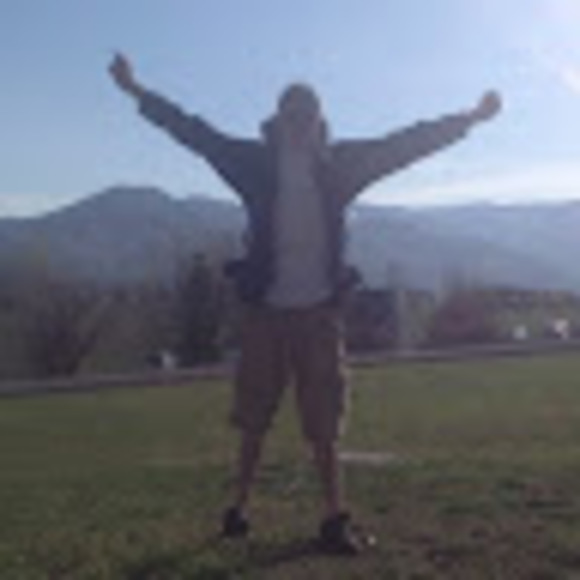 Profile Picture of Peter Isdahl (@pisdahl) on Poshmark