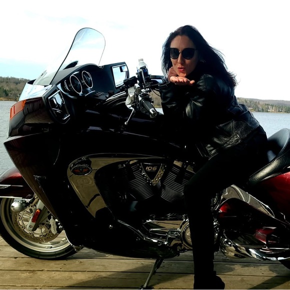 Profile Picture of Leana Belek (@leana_belek) on Poshmark