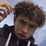 Profile Picture of Christopher Leon (@chairzardhollow2019) on Instagram