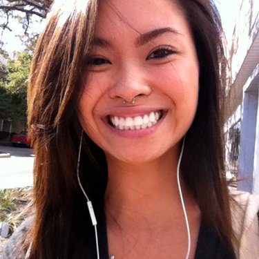 Profile Picture of Adeline Nguyen (@yequalscosx) on Twitter