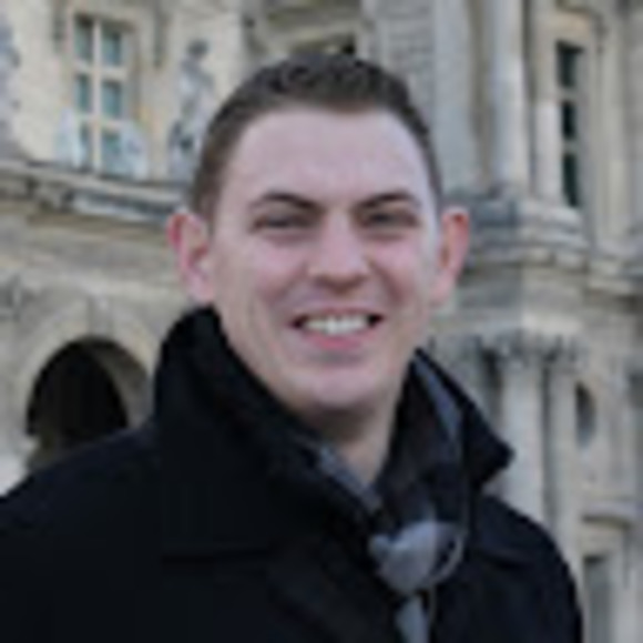 Profile Picture of Tyler Deroin (@tyler_deroin) on Poshmark