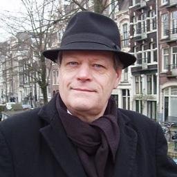 Profile Picture of Robert Sheppard (@microbius) on Twitter