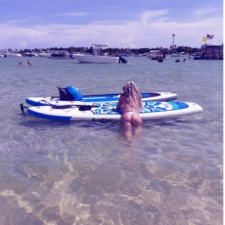 Profile Picture of JenCannava (@jencannava) on Tiktok