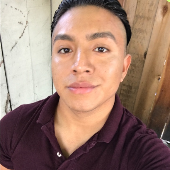 Profile Picture of Tomas Pablo (@michios) on Poshmark