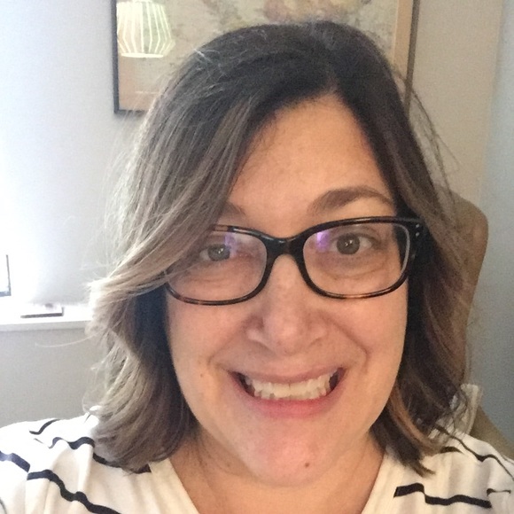 Profile Picture of Cheryl Dehler (@ceejae) on Poshmark