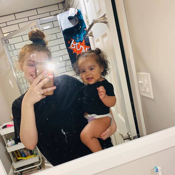 Profile Picture of Stephanie Moore (@stepppphhh) on Poshmark