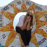 Profile Picture of Anna Frazier (@annafraztravel) on Instagram