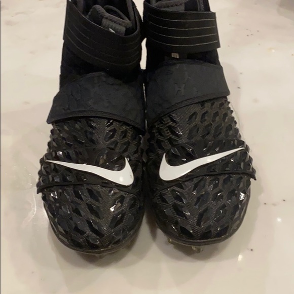 Marcus Tursonoff - Poshmark Profile Picture of Marcus Tursonoff (@mtursonoff) on Poshmark