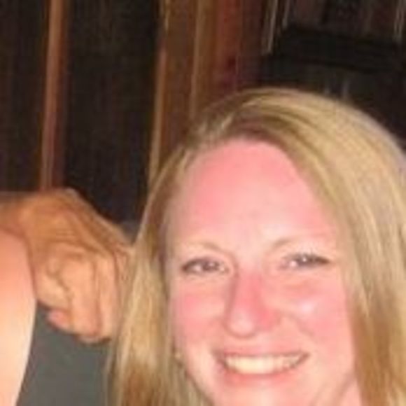 Profile Picture of Elise Brasel (@ebrasel) on Poshmark