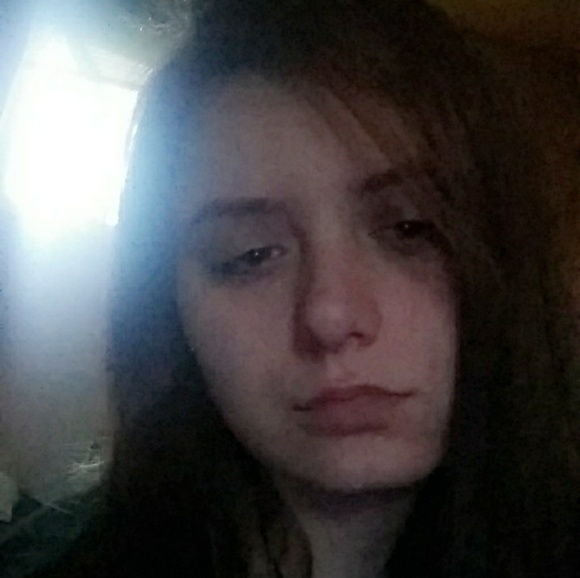 Profile Picture of Jenna Hodges (@xxjenna22) on Poshmark