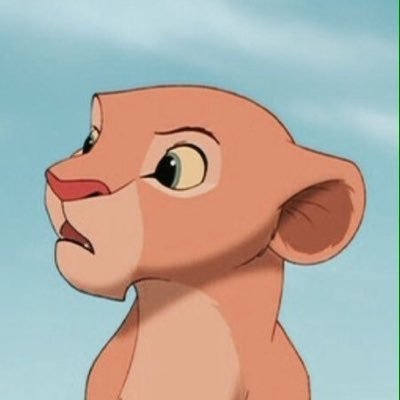 Profile Picture of Sarah (@AnnoraSarah) on Twitter