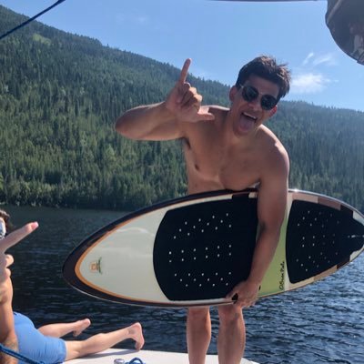Profile Picture of Brad Sinclair (@bradleyneville) on Twitter