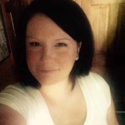 Profile Picture of Meredith Michaud (@stylemeredith) on Twitter