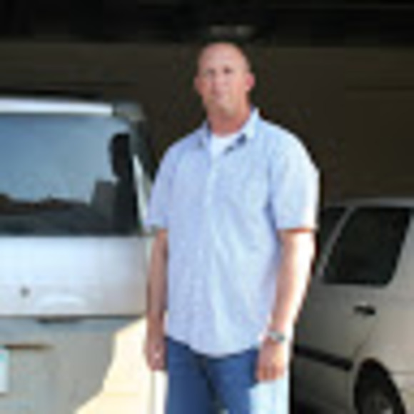 Profile Picture of Kevin Bruner (@askthatfishguy) on Poshmark