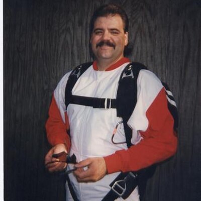 Profile Picture of Tony Riggs (@HFDPilot) on Twitter