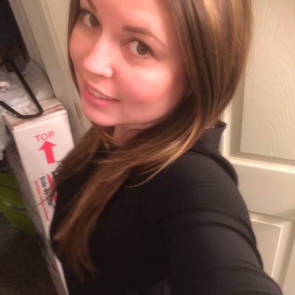 Profile Picture of Briana Balcom (@bbalcom) on Poshmark